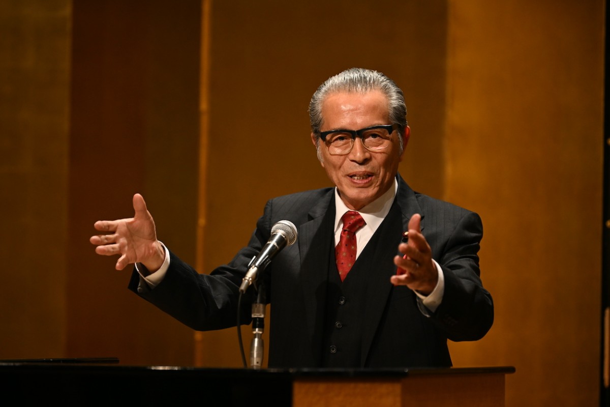 『罠の戦争』草なぎ剛、6年ぶりの民放ドラマ主演作　政治家秘書の復讐劇が開幕！
