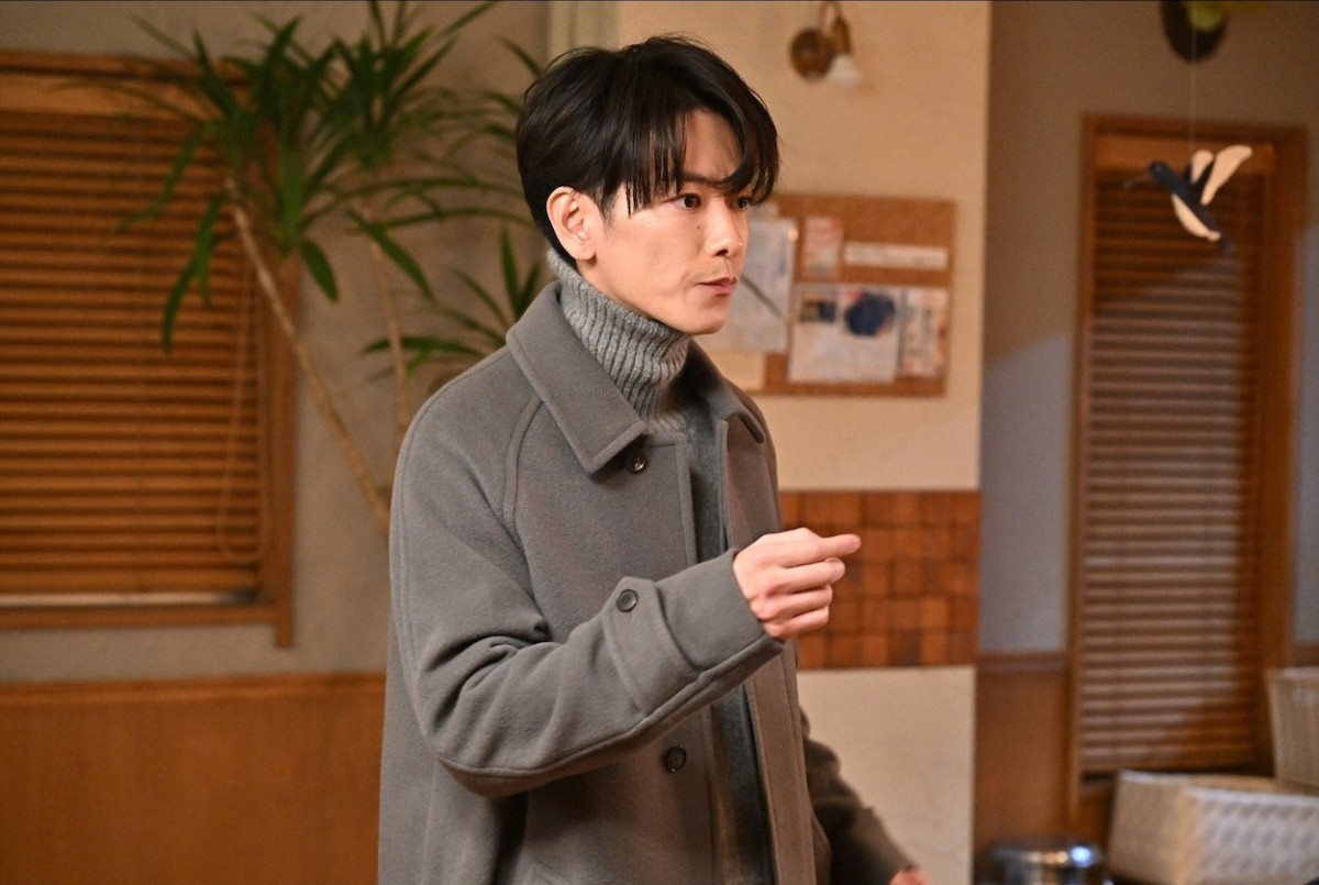 『100万回 言えばよかった』第4話　“直木”佐藤健、行方不明の自分の身体を捜し始める