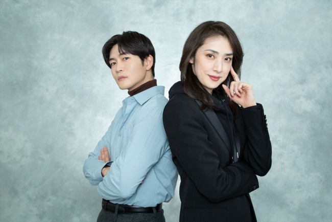 月10ドラマ『合理的にあり得ない~探偵・上水流涼子の解明~』に出演する(左から)松下洸平、天海祐希