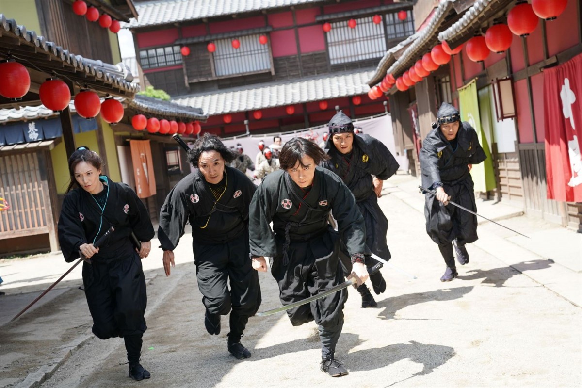 Vシネクスト『忍風戦隊ハリケンジャー』、追加キャストに陽月華、乃村健次、松野太紀が決定　新規場面写真公開