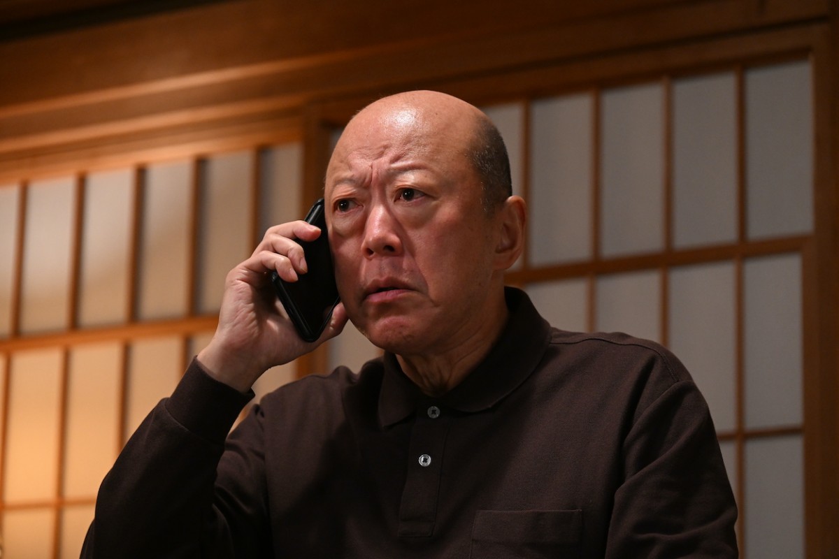 『罠の戦争』第4話　“鷲津”草なぎ剛、後援会長と対面　懐に入り込むためほん走