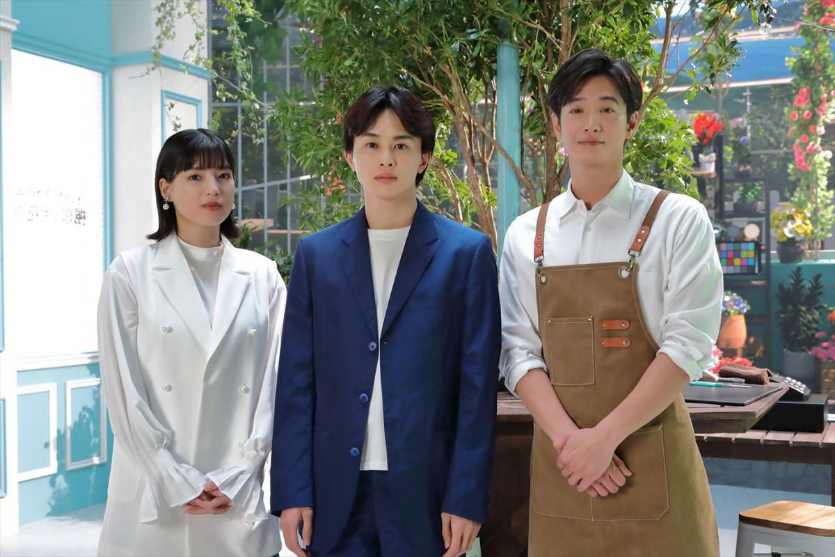 ショートドラマ『ひとひらの初恋』より(左から)石井杏奈、草川拓弥、竹財輝之助