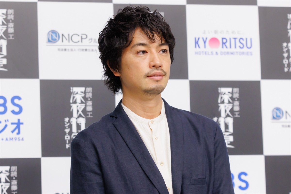 TBSラジオで新たに3番組がスタート　『深夜特急』朗読の斎藤工は「眠くなる声」を自覚