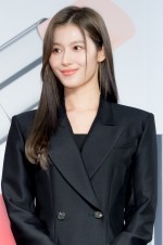 「YSLリップCM公開＆ミューズ就任会見」に出席したサナ