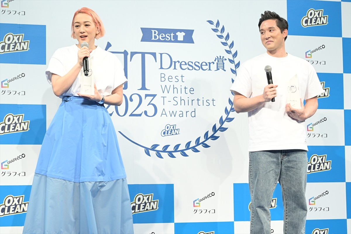 SHELLY、第3子出産後初のイベント登場　杉⾕拳⼠と共にWBC・侍ジャパンにエール