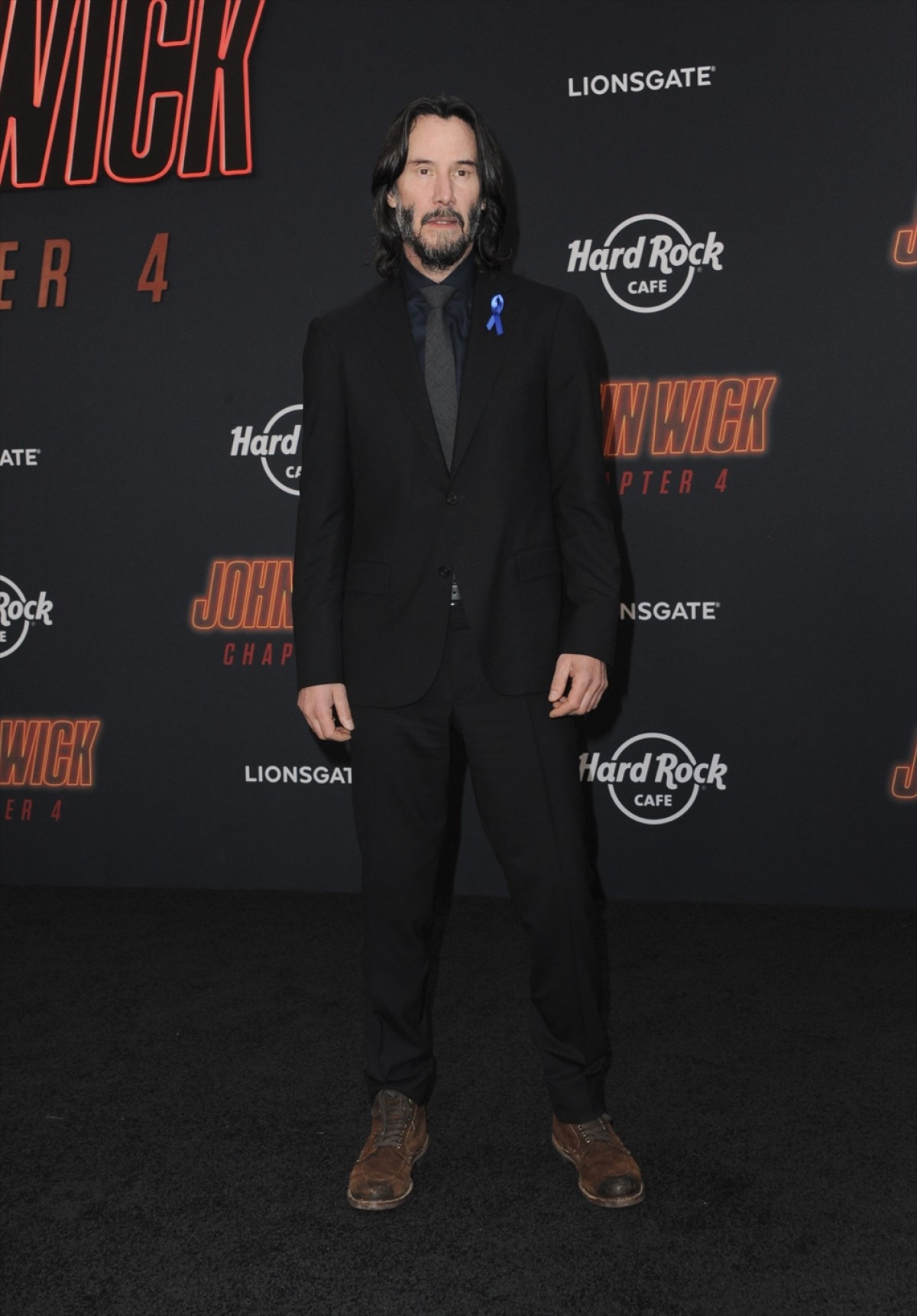 『ジョン・ウィック』プレミアでランス・レディックさんを偲ぶブルーリボン　真田広之も登場