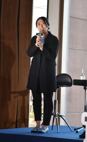 松木彩監督、劇場版『TOKYO MER～走る緊急救命室～』完成報告会見に登場