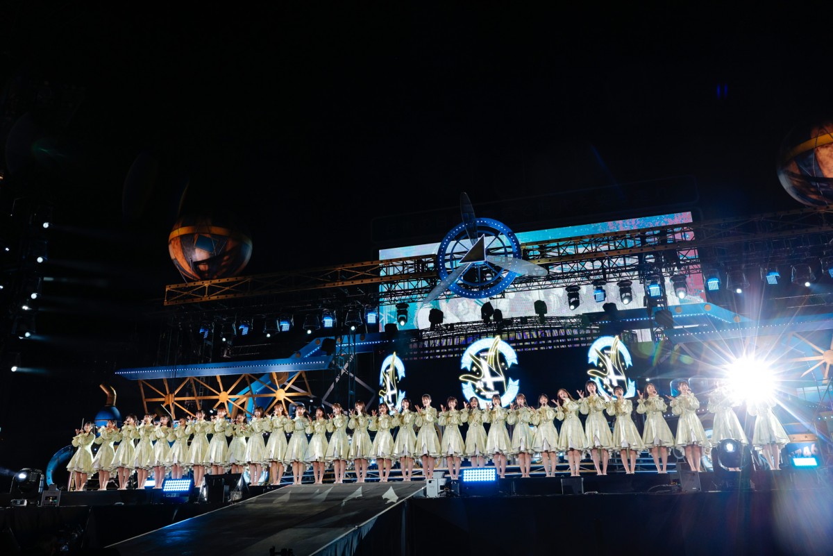 日向坂46、初スタジアムでデビュー4周年ライブ　休演の影山優佳＆山下葉留花サプライズ登場で32人全員そろう