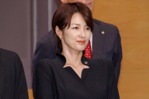 吉瀬美智子、ドラマ『ケイジとケンジ、時々ハンジ。』記者会見に登場