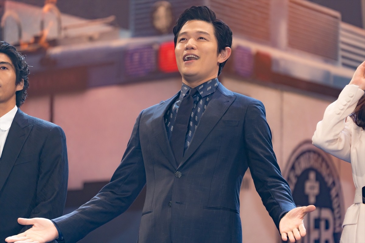 鈴木亮平、劇場版『TOKYO MER~走る緊急救命室~』完成披露試写会に登場