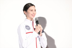 中条あやみ、劇場版『TOKYO MER～走る緊急救命室～』初日舞台挨拶に登場