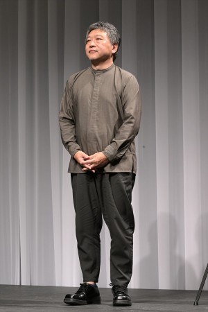 是枝裕和、映画『怪物』凱旋記者会見に登場