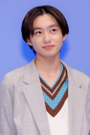 大西利空、映画『水は海に向かって流れる』完成披露試写会に登場