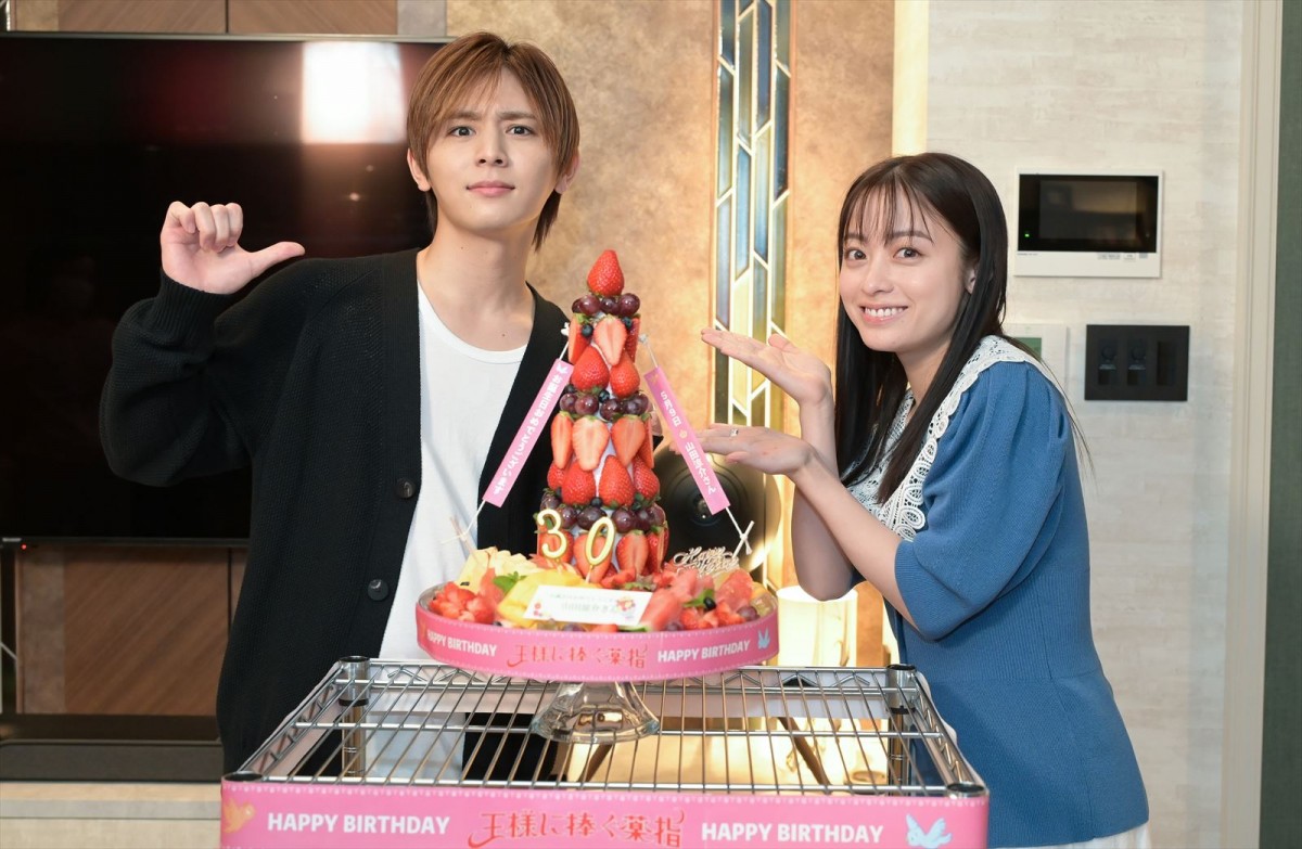 Hey！ Say！ JUMP・山田涼介、30歳のバースデーを橋本環奈がサプライズお祝い「“おじさんいじり”をしてくれるようになってうれしい」