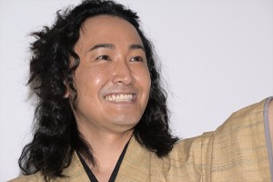 山本康平、Vシネクスト『忍風戦隊ハリケンジャーでござる！シュシュッと 20th anniversary』完成披露舞台挨拶に登場
