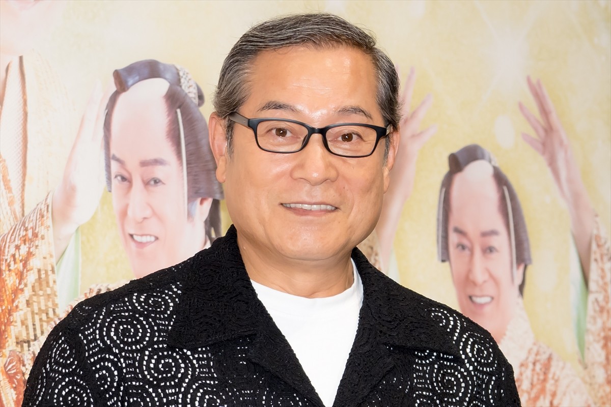 松平健、「ビバ~マツケンサンバIIワールドカフェ~オレ!」囲み取材に登場