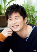 田中圭が“ダークヒーロー”と化す郵便配達人に！　主演ドラマ『ブラックポストマン』8.18放送開始