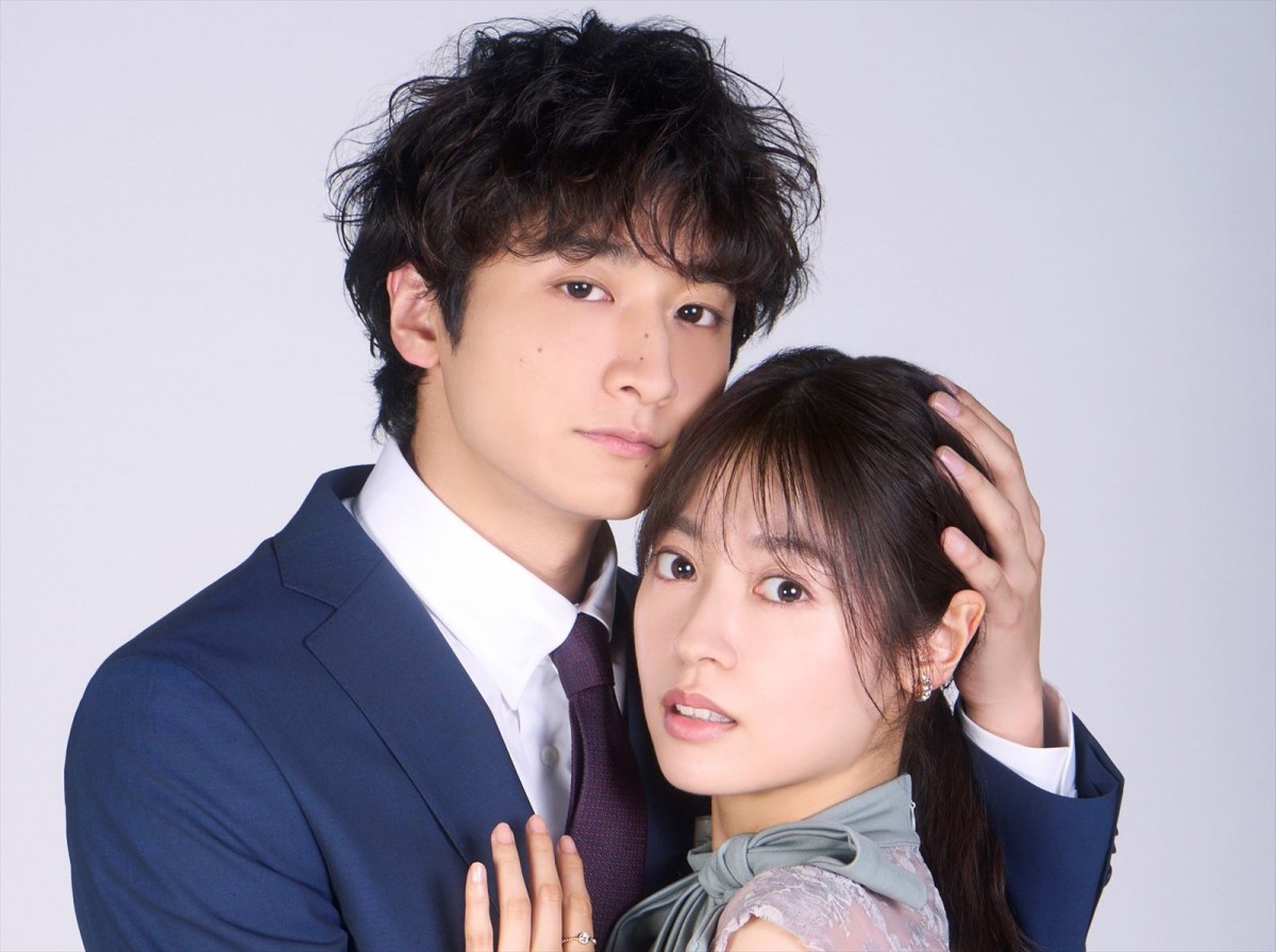 田辺桃子 ×小関裕太 累計800万DL突破の人気作品が実写化! 禁断のやみキュンラブストーリー