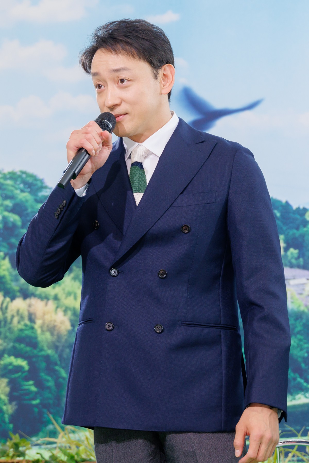 中村倫也、にぎやかな共演者に笑顔あふれる「『好き！』って思っています」