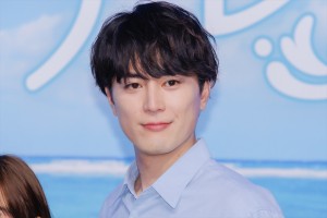 間宮祥太朗、月9ドラマ『真夏のシンデレラ』制作発表会見に登場