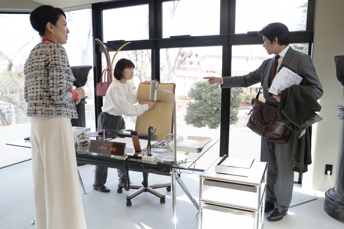 『シッコウ!!～犬と私と執行官～』織田裕二、執行官役のコミカルなキャラに反響「凄くいい」
