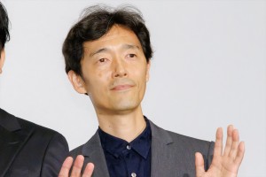 佐藤信介監督、映画『キングダム 運命の炎』公開初日舞台挨拶に登場