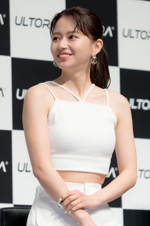 山本舞香、ULTORA／アンバサダー就任＆新CM記者発表会に登場