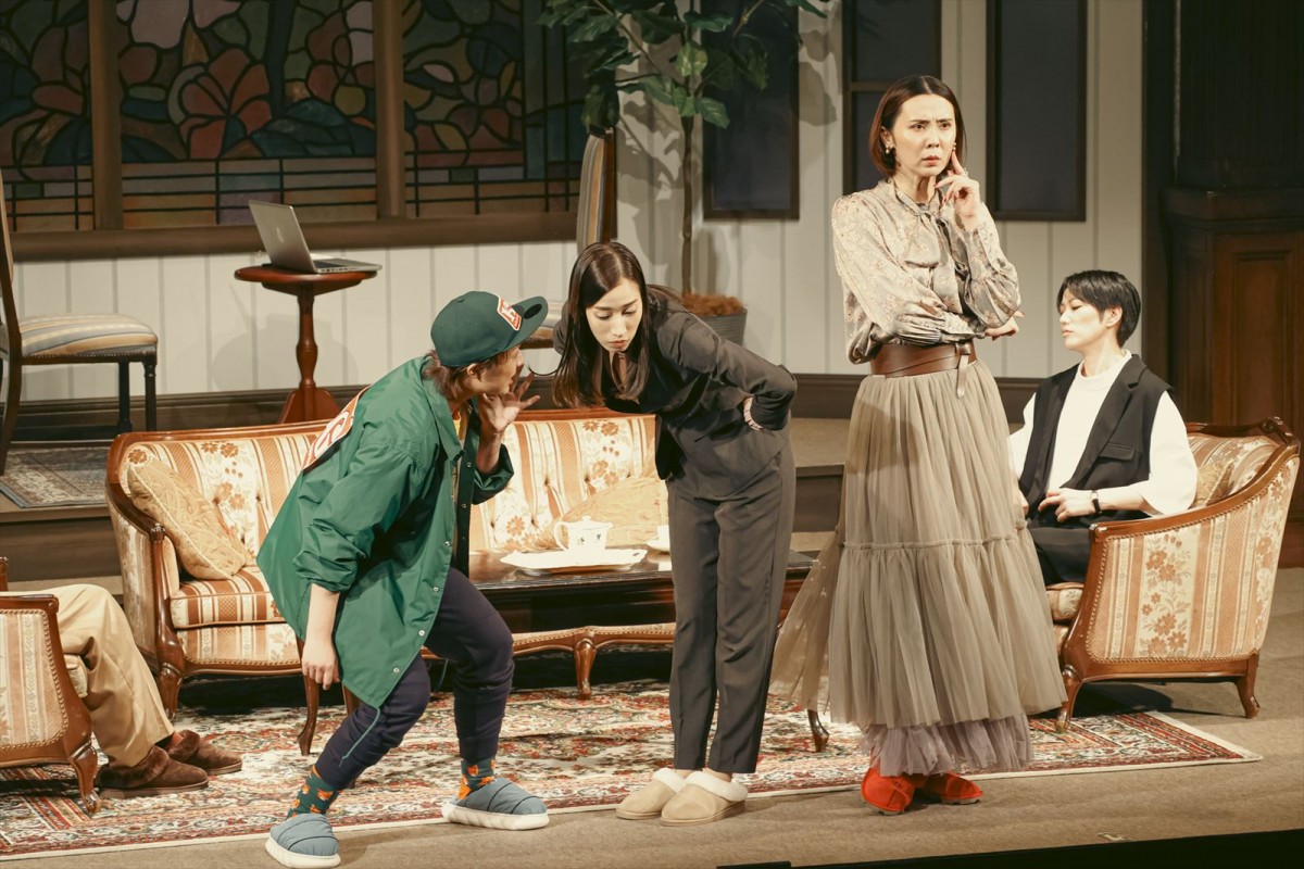 七海ひろきプロデュース×寿つかさ初主演、舞台『THE MONEY』開幕　畳み掛ける会話劇で客席は笑いの渦！