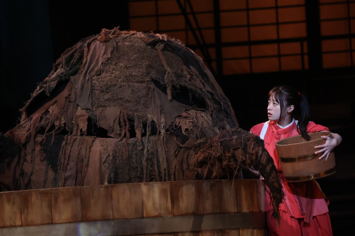 川栄李奈・福地桃子、舞台『千と千尋の神隠し』2024年公演で“千尋”役に！　橋本環奈・上白石萌音に加えて