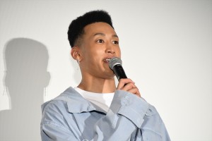 GENERATIONS・関口メンディー、映画『ミンナのウタ』公開前夜祭舞台挨拶に登場