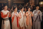 『夢華録』（左から）池蟠役のダイ・シュー、宋引章役のリン・ユン、趙フン児役のリウ・イーフェイ、孫三娘役のリウ・イエン、杜長風役のジャン・シアオチエン