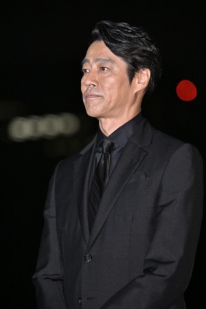 堤真一、映画『おまえの罪を自白しろ』プレミアイベントに登場