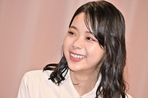 趣里、連続テレビ小説『ブギウギ』完成試写会・会見に登場