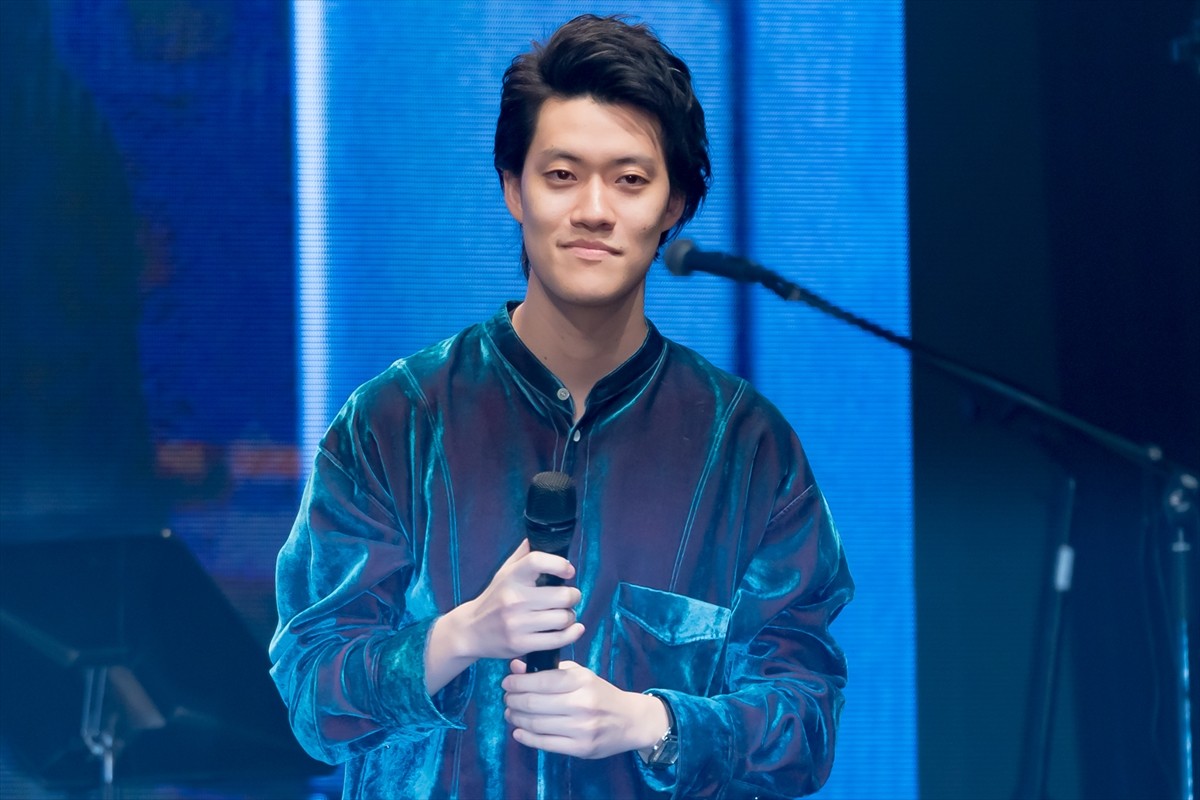 アイナ・ジ・エンド、『キリエのうた』劇中歌披露し涙「感慨深い」　松村北斗＆村上虹郎はギター演奏