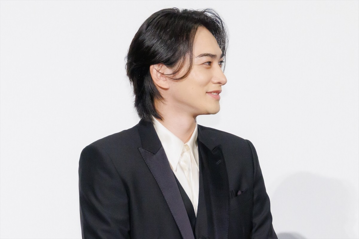 菅田将暉、松下洸平は“ボタニカル”「歩いたら小花が咲くようなマイナスイオンを感じる」