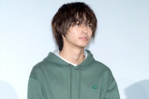 神尾楓珠、木曜劇場『いちばんすきな花』完成披露試写イベントに登場