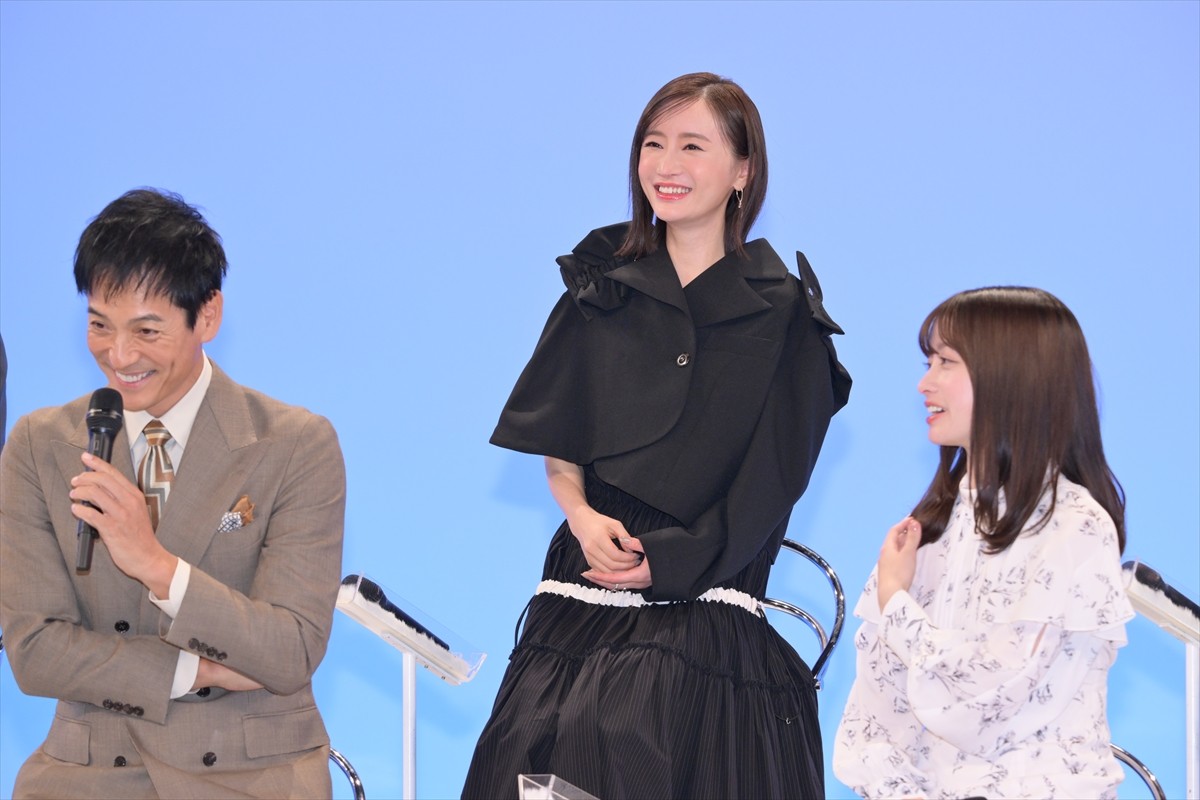 「橋本環奈はおじさん」　佐藤二朗ら50代とおつまみトークで盛り上がる