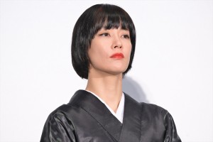 水川あさみ、映画『唄う六人の女』完成披露上映会 舞台挨拶に登場