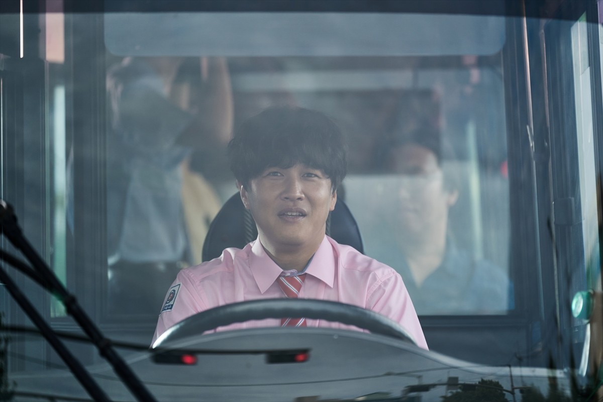 韓国ドラマ『ムービング』芸能界から大絶賛の声！　東野幸治、品川ヒロシ、シソンヌじろう、みなみかわがコメント