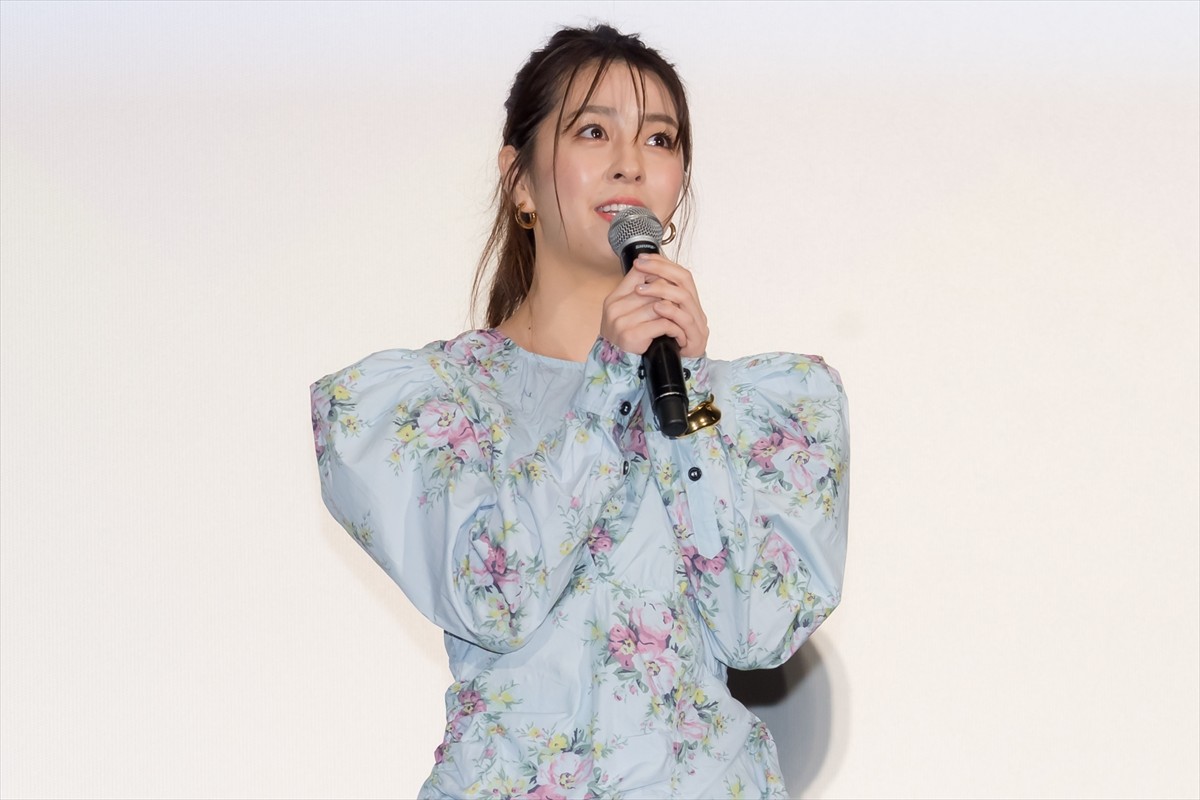 深川麻衣、アイドルから女優へキャリアチェンジ時の葛藤を明かす「すごく恥ずかしくて」