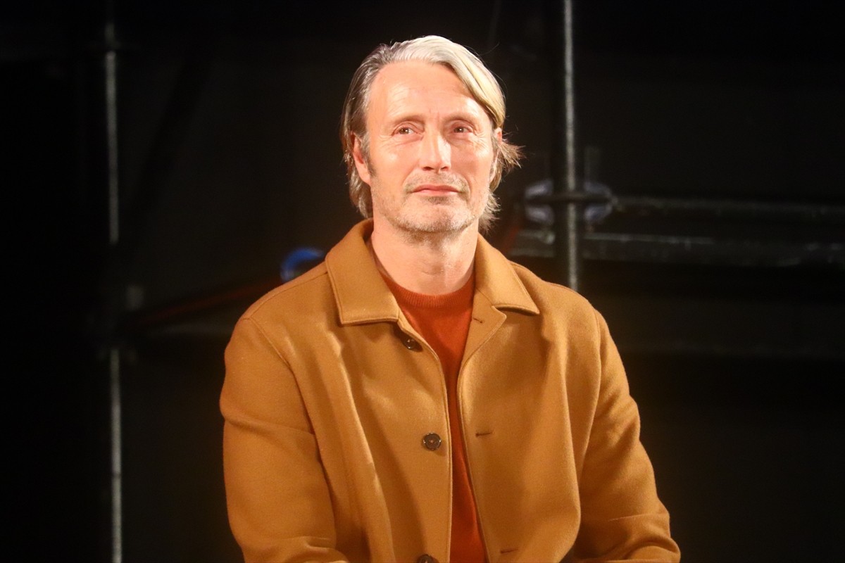 マッツ・ミケルセン、年を取って「服に気を使うようになりました」　セクシーでダンディーな理由明かす＜東京コミコン2023＞