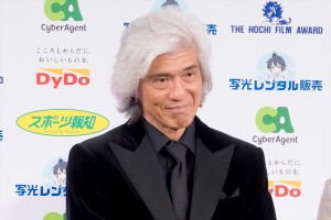佐藤浩市、「第48回報知映画賞」授賞式に登場