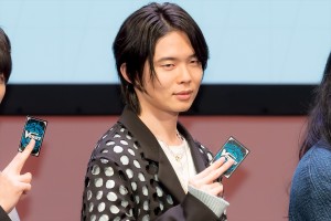 川島零士、『カードファイト!! ヴァンガード Divinez 制作発表会』に登場