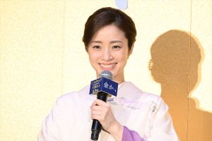 上戸彩、映画『シャイロックの子供たち』公開直前イベントに登場