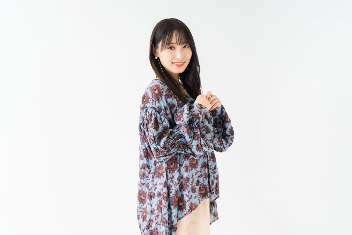菅井友香、ソロ1年目は全力疾走「止まらずに駆け抜けたい」　櫻坂46卒業後の変化も