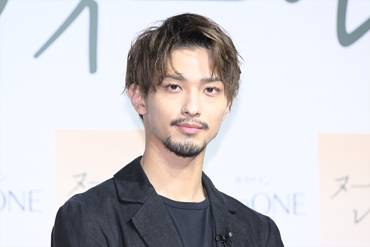 横浜流星、自身のチャームポイントは「上がってる睫毛」