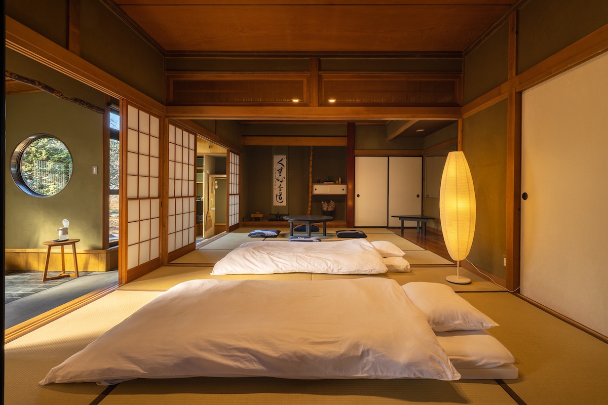 群馬に“お寺で暮らすように過ごす宿”誕生！　お勤めや坐禅体験も可能な令和版“宿坊”