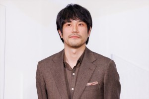 松山ケンイチ、映画『ロストケア』完成披露舞台挨拶に登場