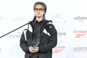 コムドット・やまと、スニーカーベストドレッサー賞 2023 授賞式・記者発表会に登場