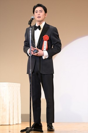 間宮祥太朗、2023年 エランドール賞 授賞式に登場